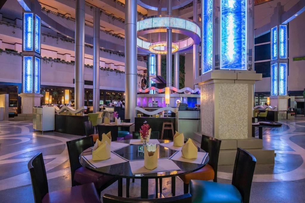 Ambassador City Jomtien Pattaya - Ocean Wing Praia de Jomtien Exterior foto