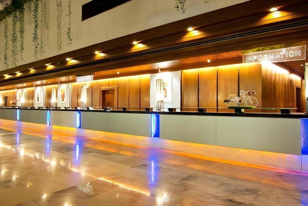 Ambassador City Jomtien Pattaya - Ocean Wing Praia de Jomtien Exterior foto