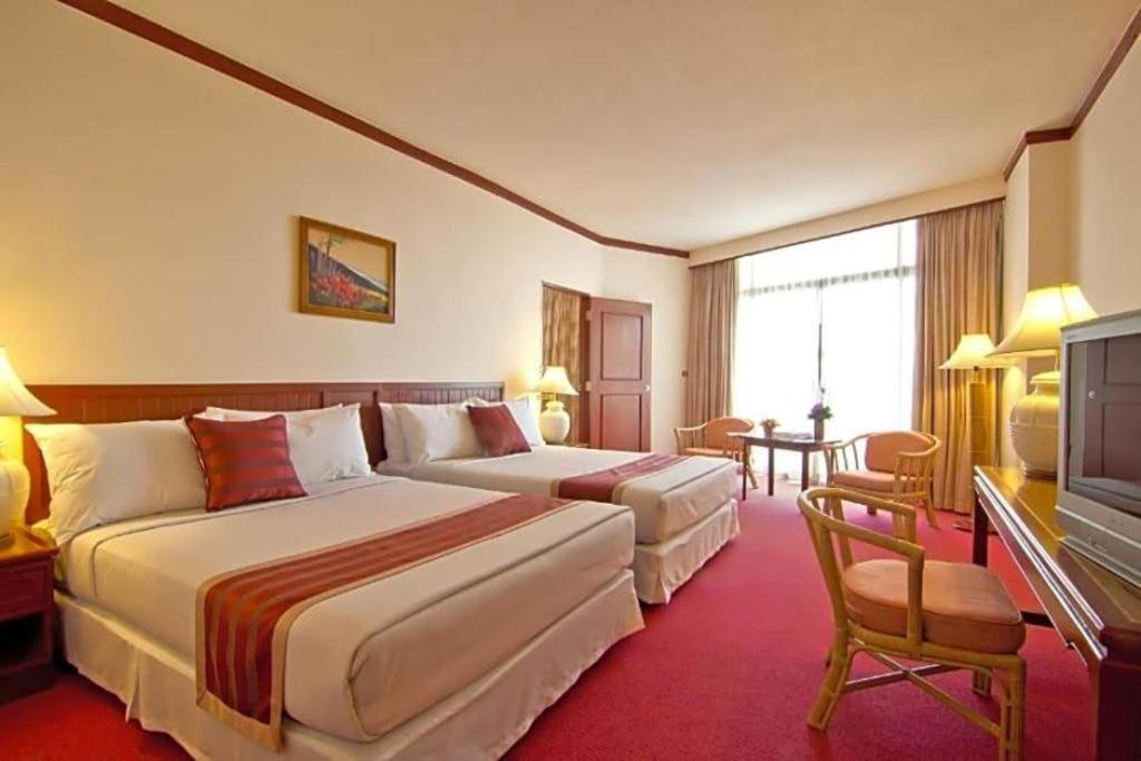 Ambassador City Jomtien Pattaya - Ocean Wing Praia de Jomtien Exterior foto