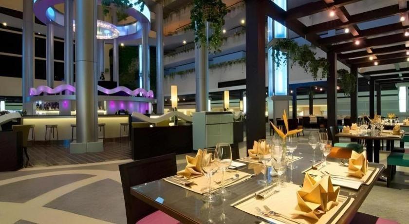 Ambassador City Jomtien Pattaya - Ocean Wing Praia de Jomtien Exterior foto